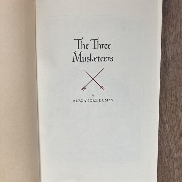 The Three Musketeers by Alexandre Dumas | First Reader's Digest Edition, 1980-90 - Picture 3 of 5